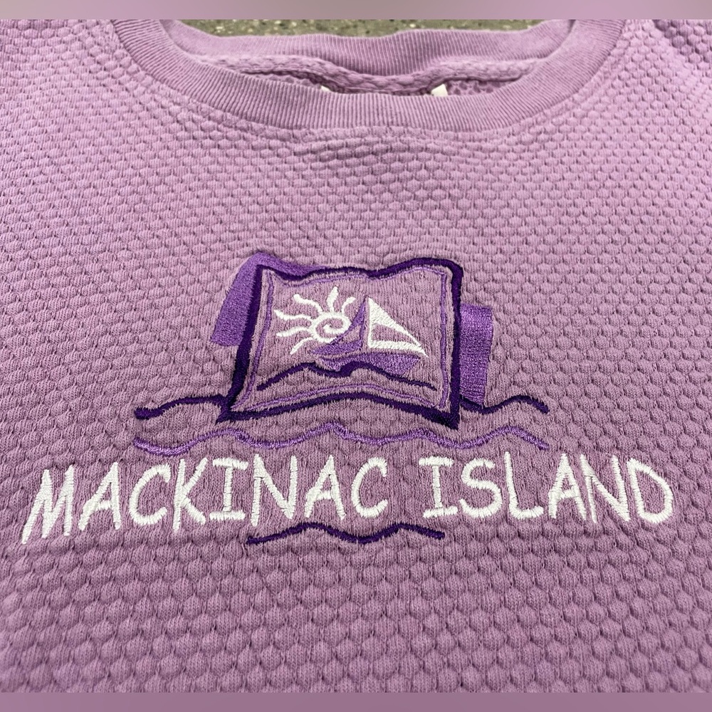 Vintage Mackinac Island Mich. Textured Timesquare Sportswear Made in USA Shirt